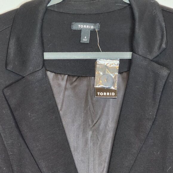 4X 26W Torrid Black Cupro Blazer Knit Stretch Lined Button Close Caterpillar Sle - Picture 3 of 8